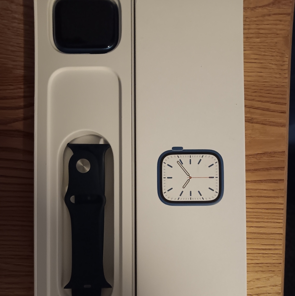 Apple 🍎 IWatch 7 45mm